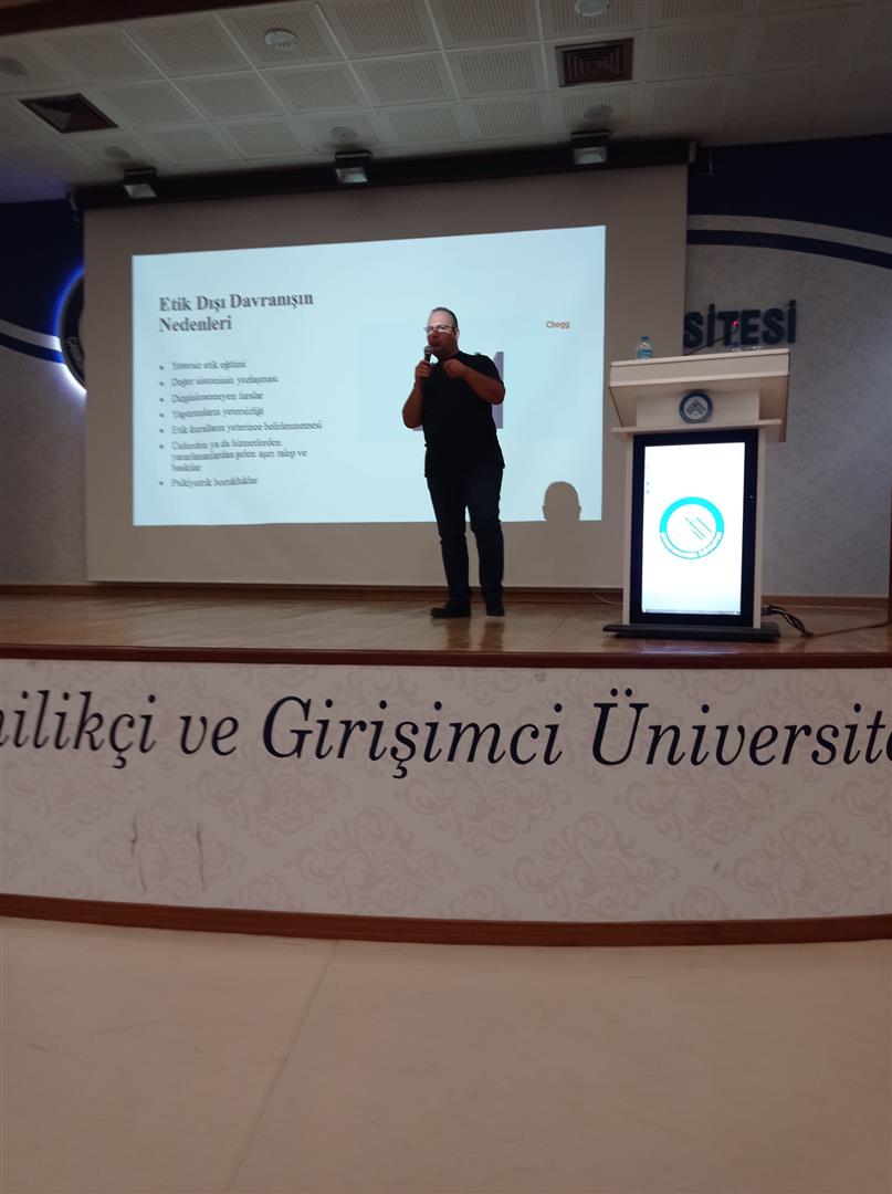 İnsan İlişkilerinde ve Kamuda Mesleki Etik ve Etik Duyarlılığının Kazandırılması Eğitimi (Dr. Öğr. Üyesi Temel Kalafat) (17.09.2025)